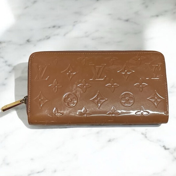 Louis Vuitton Vernis Zippy Wallet Vieux Rose - Picture 3 of 5